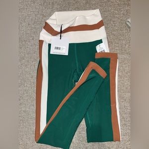 Beach Riot (Beachriot) leggings - color psychedelic